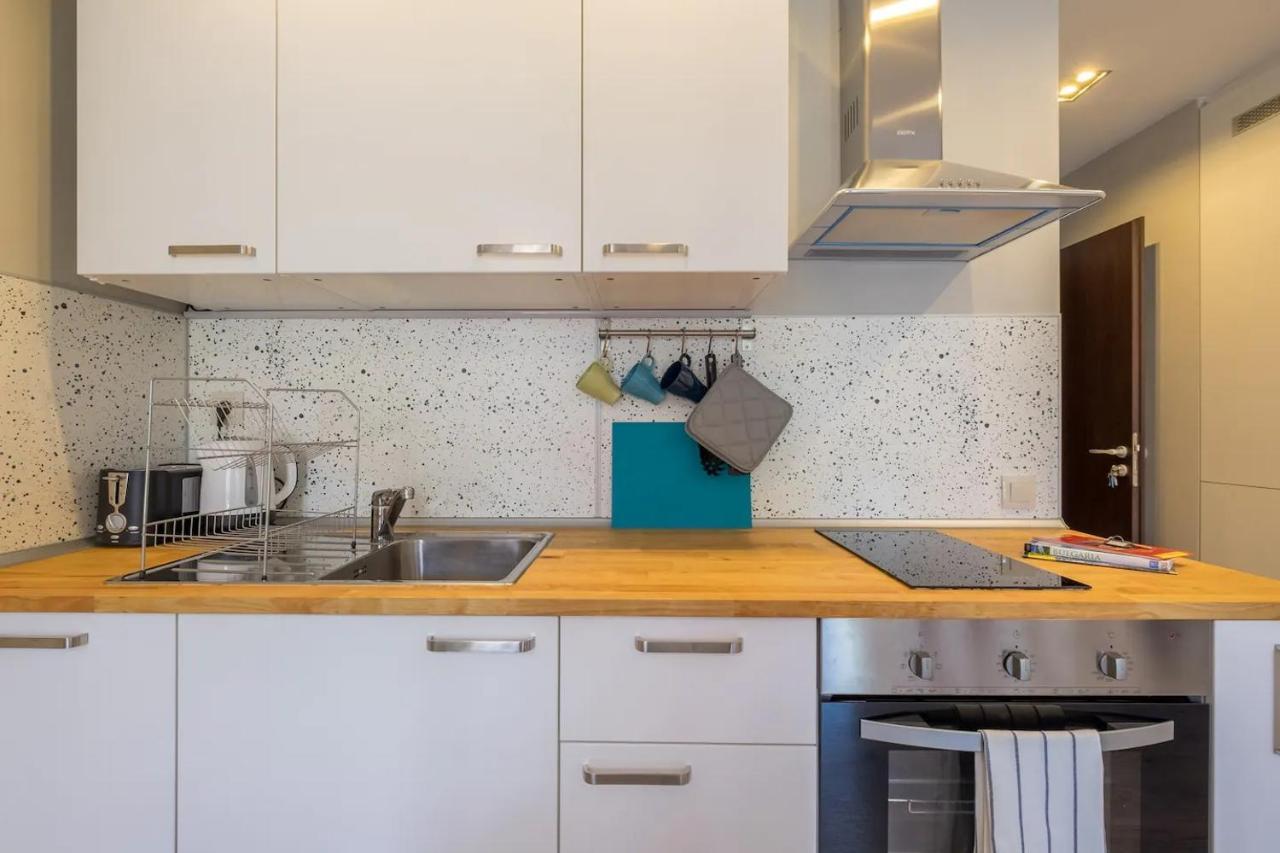 Quiet & Airy Modern Apt. Top Centre Free Parking Sofia Exterior foto
